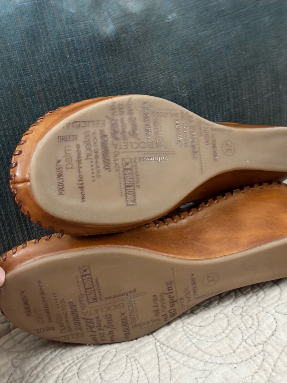 Pikolinos Margarita brown leather T Strap sandals - Picture 9 of 10